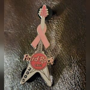 HARD ROCK CAFE 2005 Breast Cancer Awareness Pin in Original Zip Container